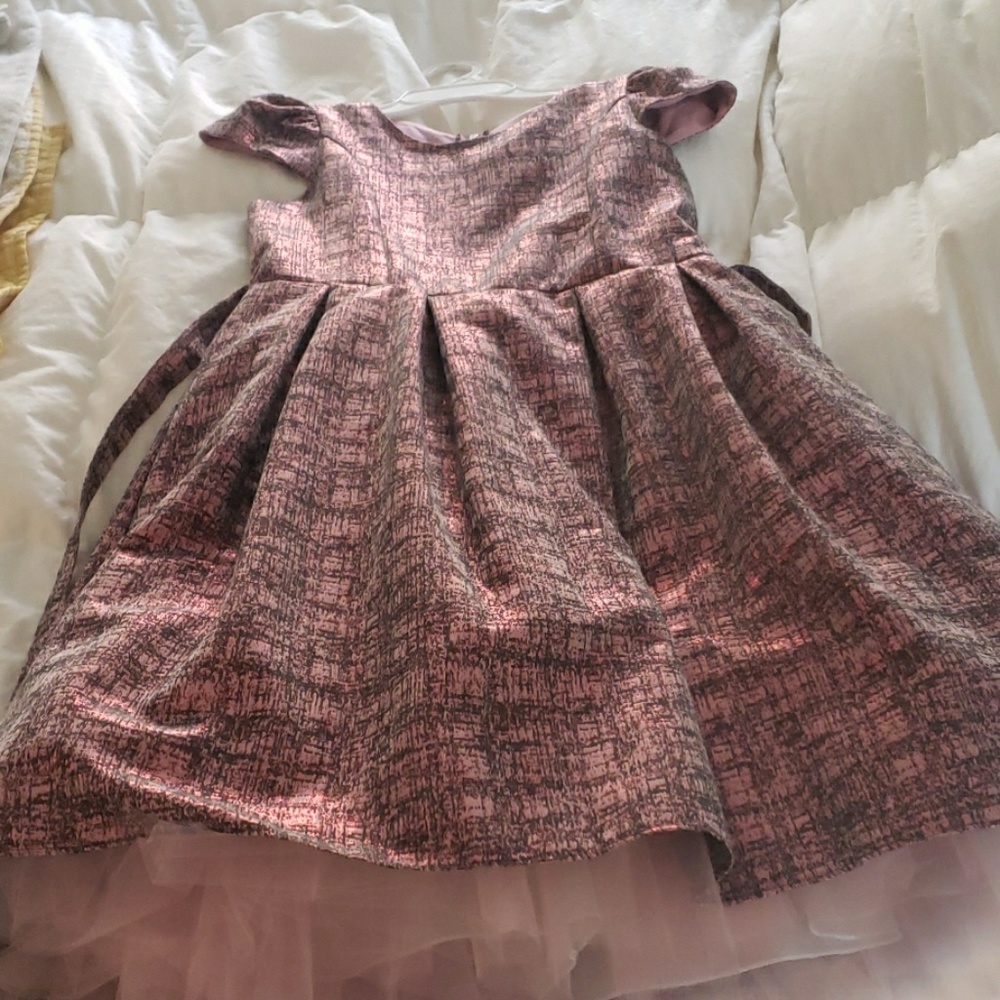 Girls dress
